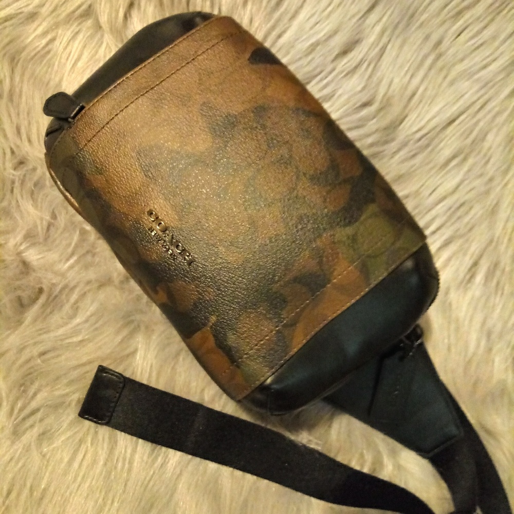 Coach Fanny pack Authentic